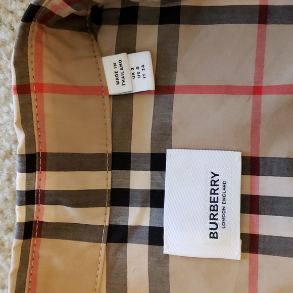 BURBERRY CHECK PLAID SLEEVELESS COTTON POPLIN SHIRT - Picture 7 of 11